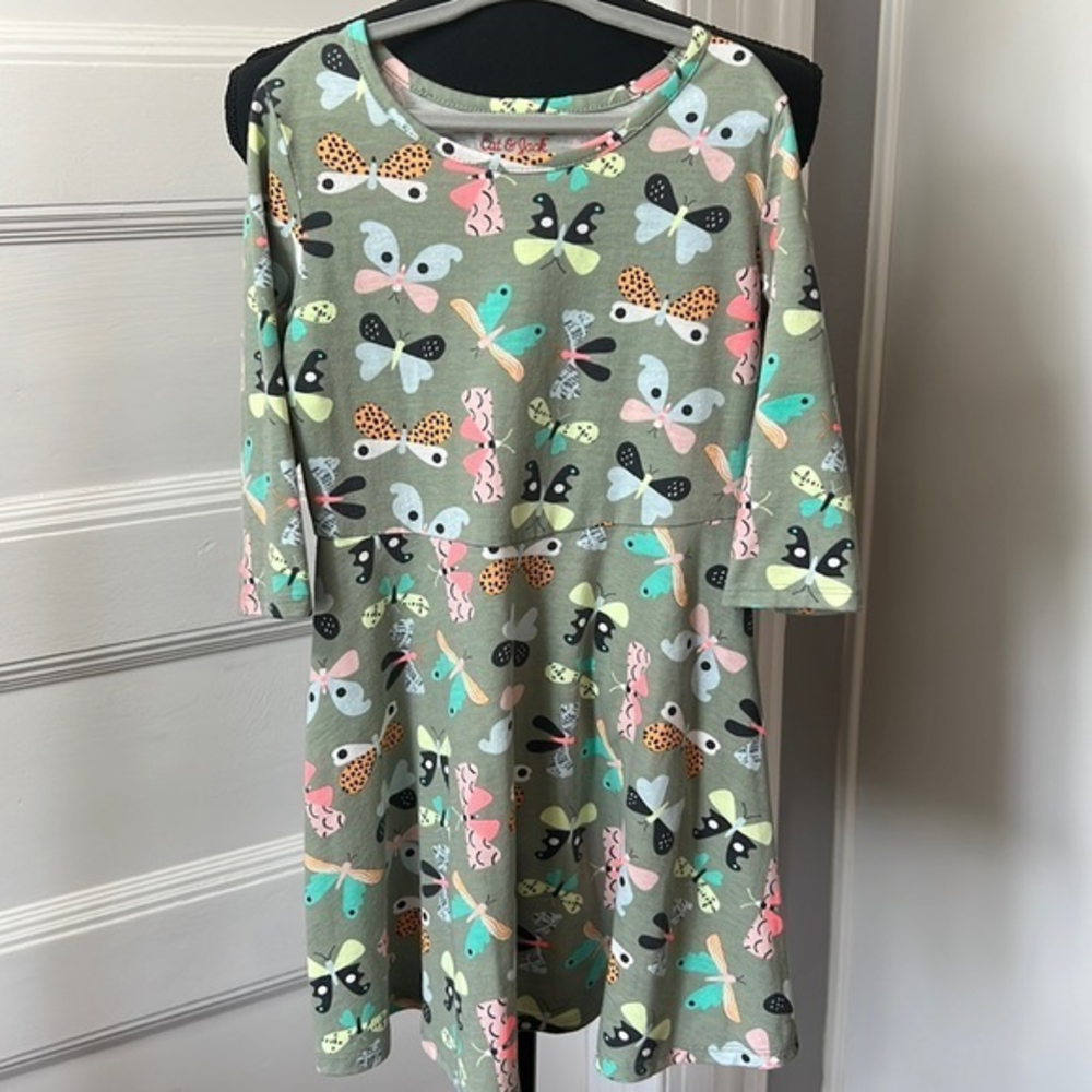 CHILDREN’S CAT AND JACK DRESSE SIZE 6/6X NEW WITHOUT TAGS